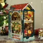 Fifijoy Merry Christmas DIY Book Nook Kit with LED