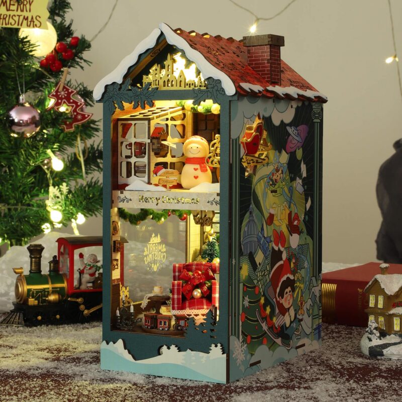 Fifijoy Merry Christmas DIY Book Nook Kit with LED